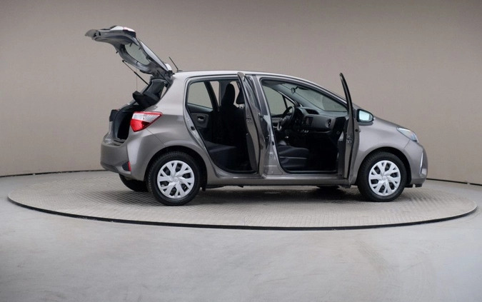 Toyota Yaris cena 56899 przebieg: 78122, rok produkcji 2020 z Warszawa małe 154